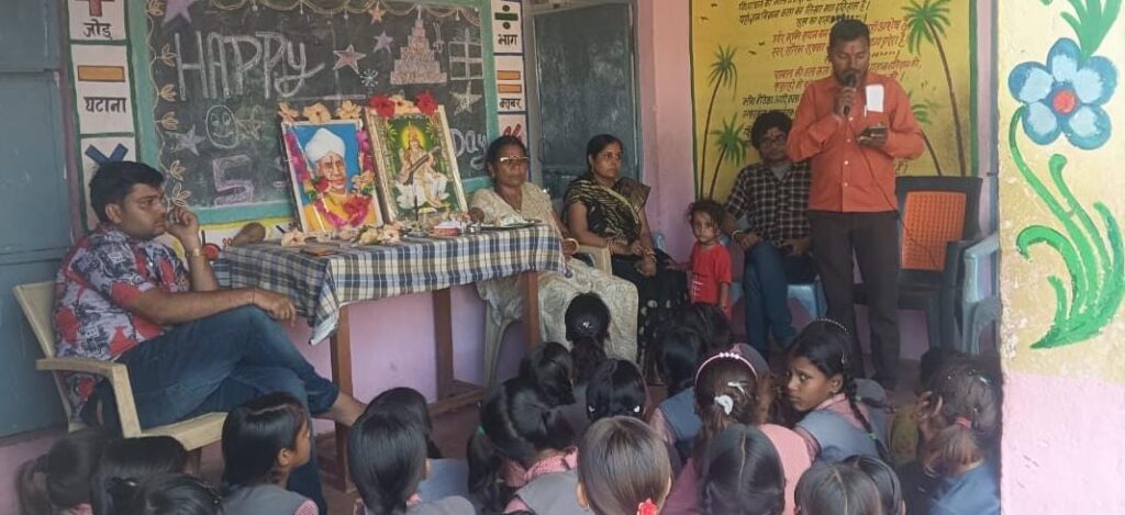 Teacher's Day was celebrated with great pomp in Mudra Integrated Secondary School