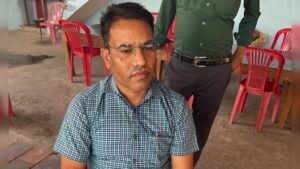 Electricity Department officer caught red-handed taking a ₹25,000 bribe in Sonkatch by Ujjain Lokayukta.