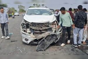 Scene of the road accident involving Hata MLA Uma Devi Khatik’s convoy in Damoh