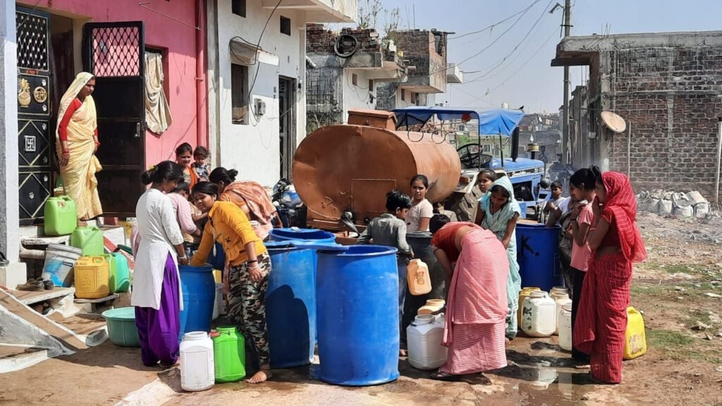 Vidisha Water Crisis: Tankers Delivering Water Amidst Severe Shortage