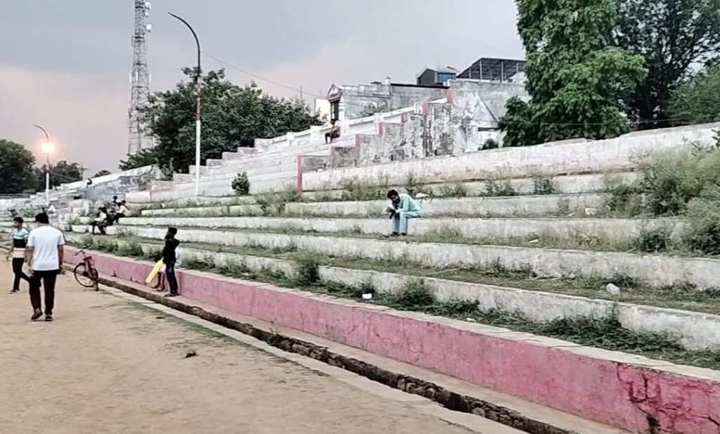 Sidhi Stadium Neglect mpsamwad.com