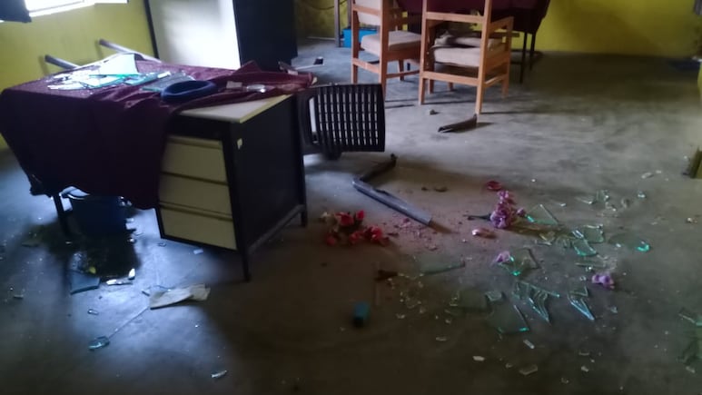 Villagers vandalize Jevar Police Outpost in Tikamgarh after FIR denial over labourer's death – mpsamwad.com