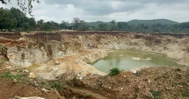 Villagers Protest Against Blasting in Bhadawar Katni