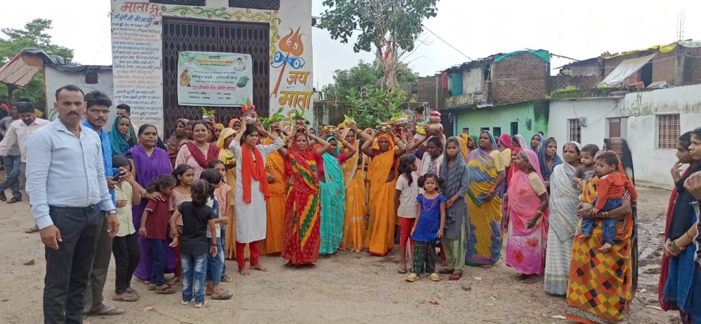 Women’s Green March in Gyaraspur with Kalash and Saplings – Navankur Sakhi Yatra by mpsamwad.com