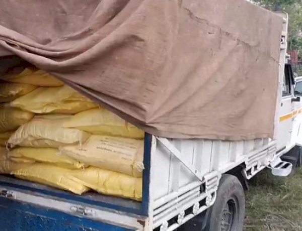Illegal urea transport busted in Khandwa by police and agriculture department - mpsamwad.com