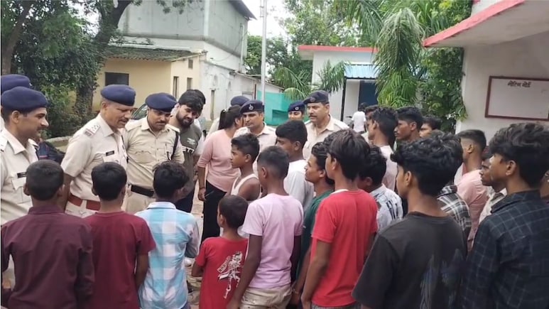 RPF Rescues 20 Children from Human Trafficking at Vidisha Station