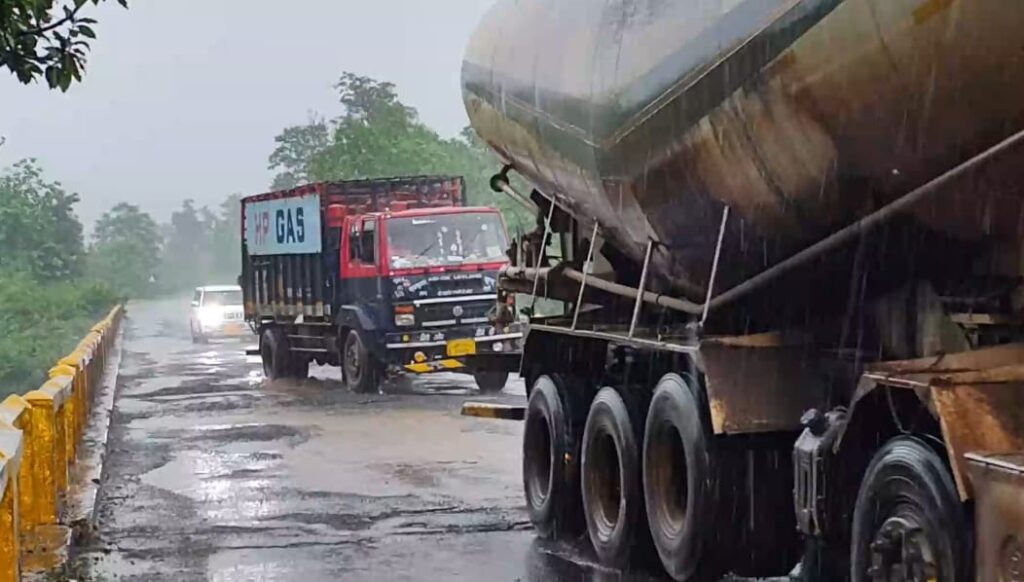 मंडला हाईवे की मरम्मत में 53 करोड़ बर्बाद