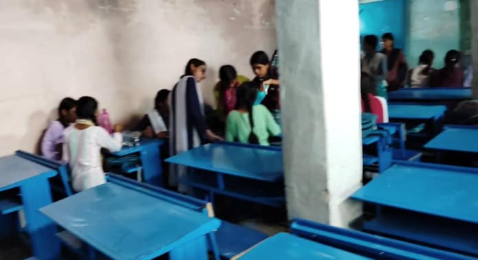 mpsamwad.com CM Rise Ceiling Collapse