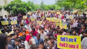 Official data reveals 25.68 lakh job seekers in Madhya Pradesh including engineers, doctors, and MBAs awaiting government jobs