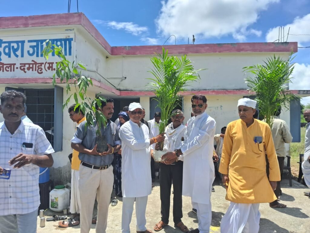 Leaders and villagers planting trees in Devra Jamsa under Bagiya Maa plantation program for greenery and environmental protection