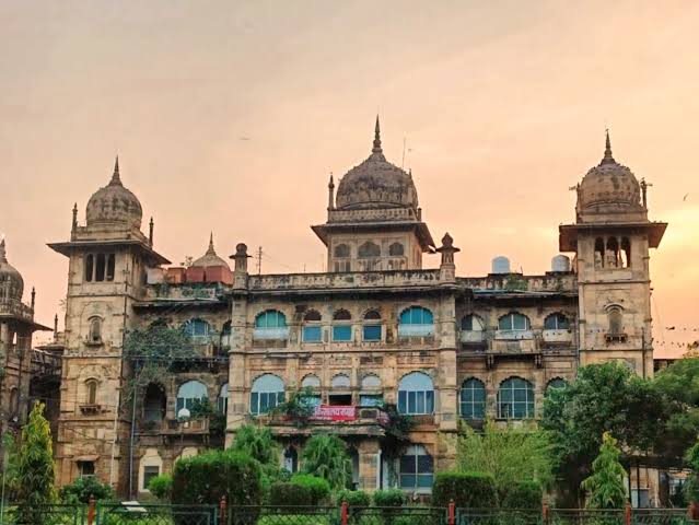 Negligence in Gwalior hospital, family alleges ₹500 bribe demand before handing over body of youth