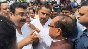 Congress Leader Sidharth Kushwaha Raises Farmers Issues in Satna