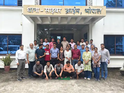 Police crackdown on fake SIM card syndicate in Vindhya region under Operation FAST, Madhya Pradesh