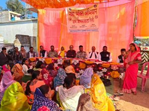 Women in Balaghat enforcing liquor ban through social movement and penalties